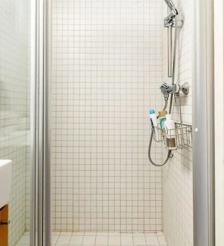 &close To Station Leilighet *