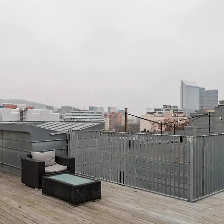 &close To Station Apartmán *